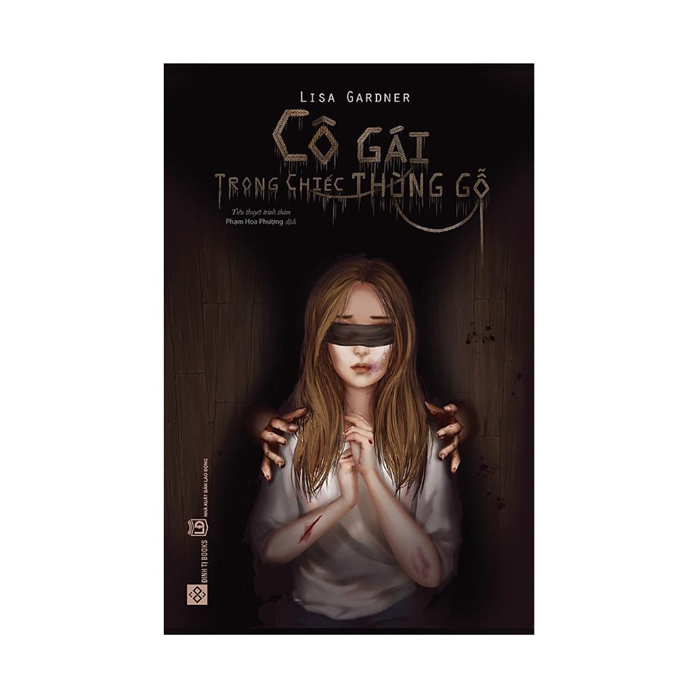 Cô Gái Trong Chiếc Thùng Gỗ