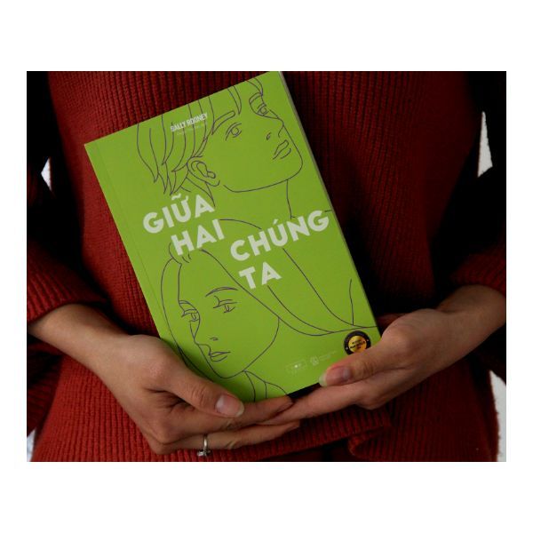 Giữa Hai Chúng Ta