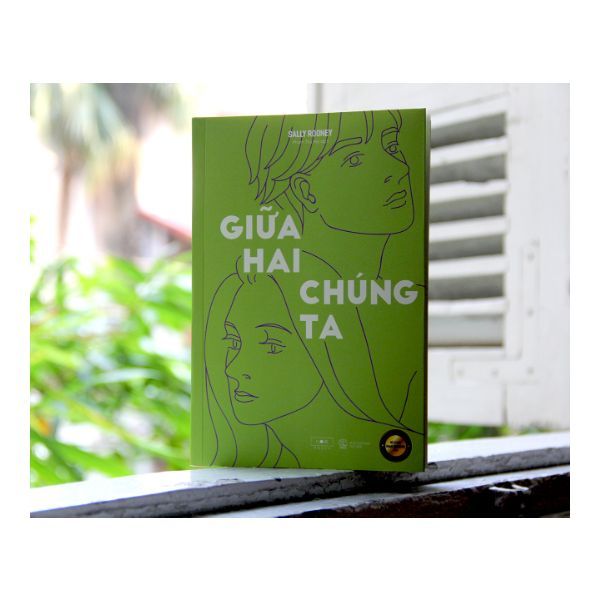Giữa Hai Chúng Ta