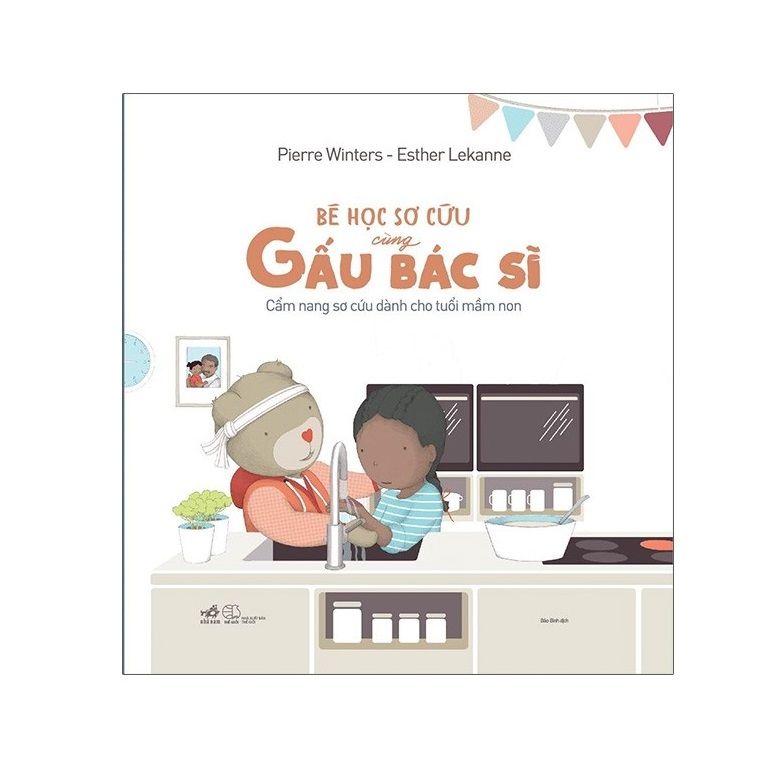 Bé học sơ cứu cùng gấu bác sĩ