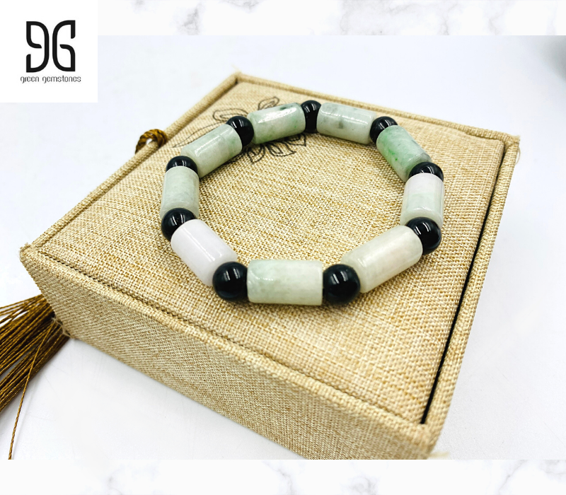 VÒNG CẨM THẠCH KHÚC TRÚC MIX HẠT GARNET ĐEN