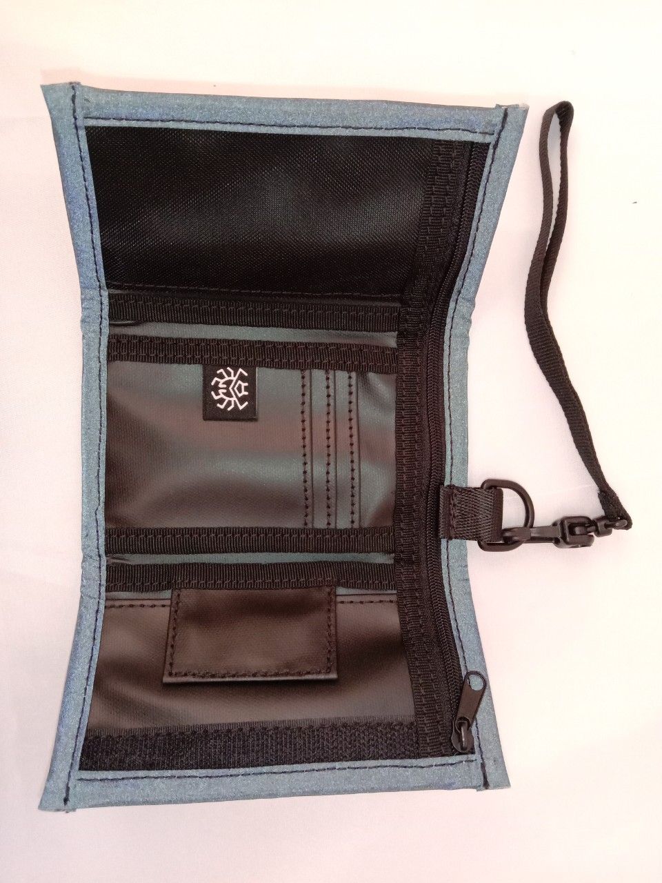 SHAPES REFLECTIVE - SHORT WALLET