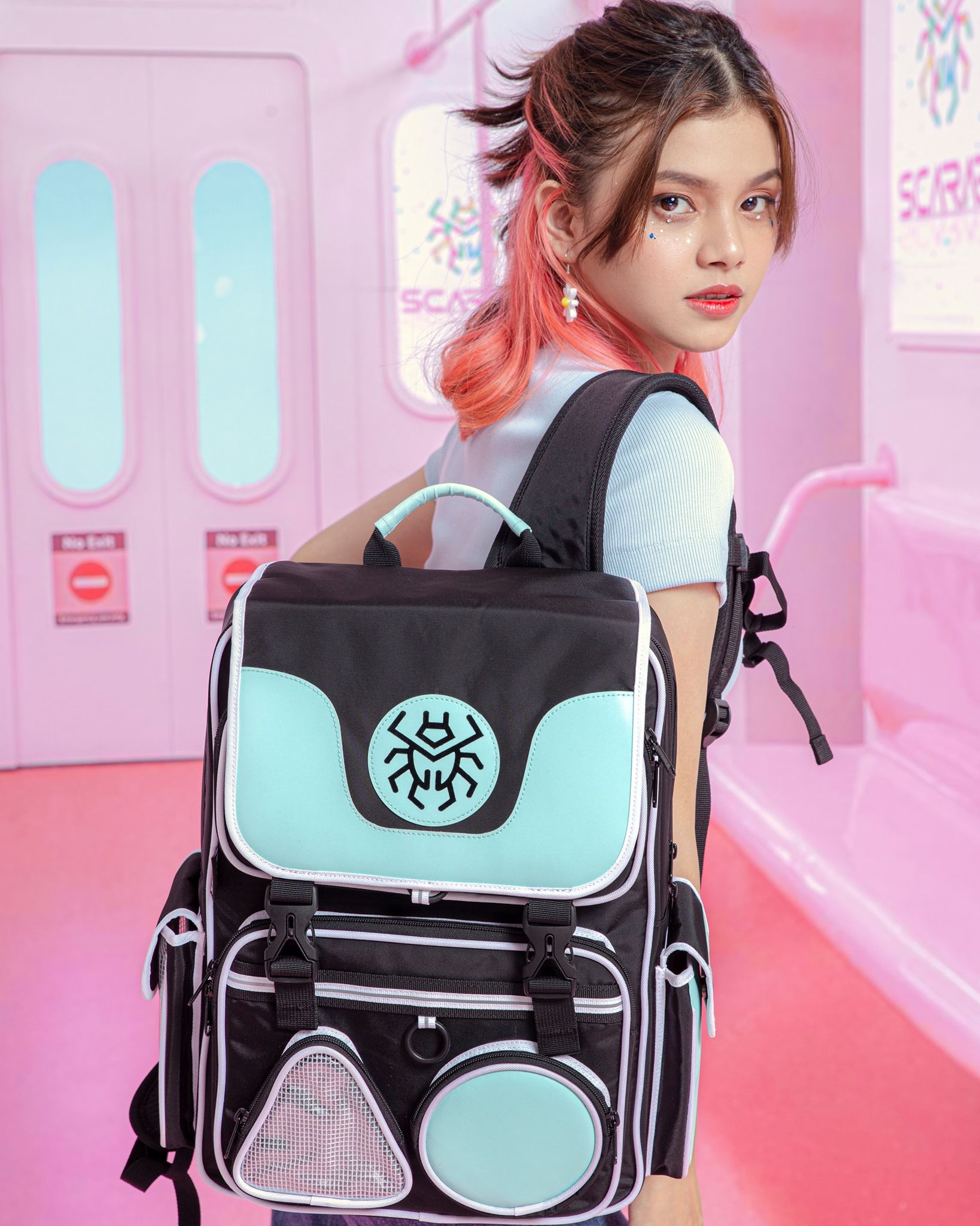 SOLID SHAPES BACKPACK - REFLECTIVE