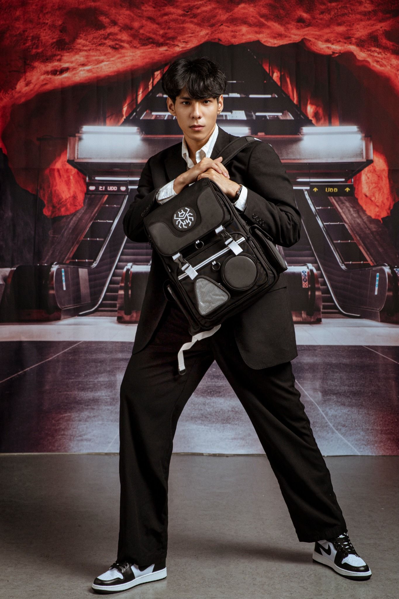 SOLID SHAPES BACKPACK - REFLECTIVE