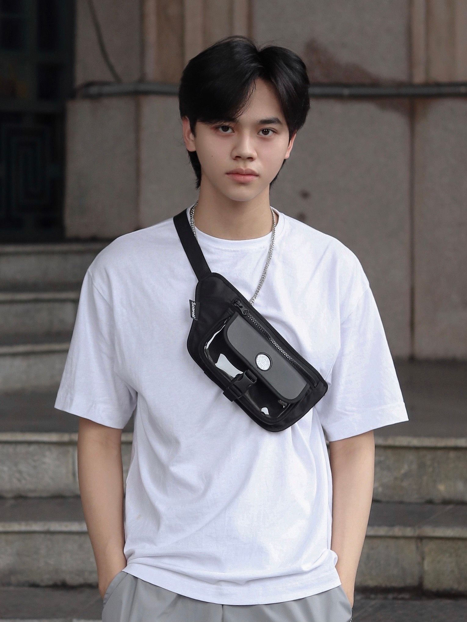 STUNNING FANNY PACK