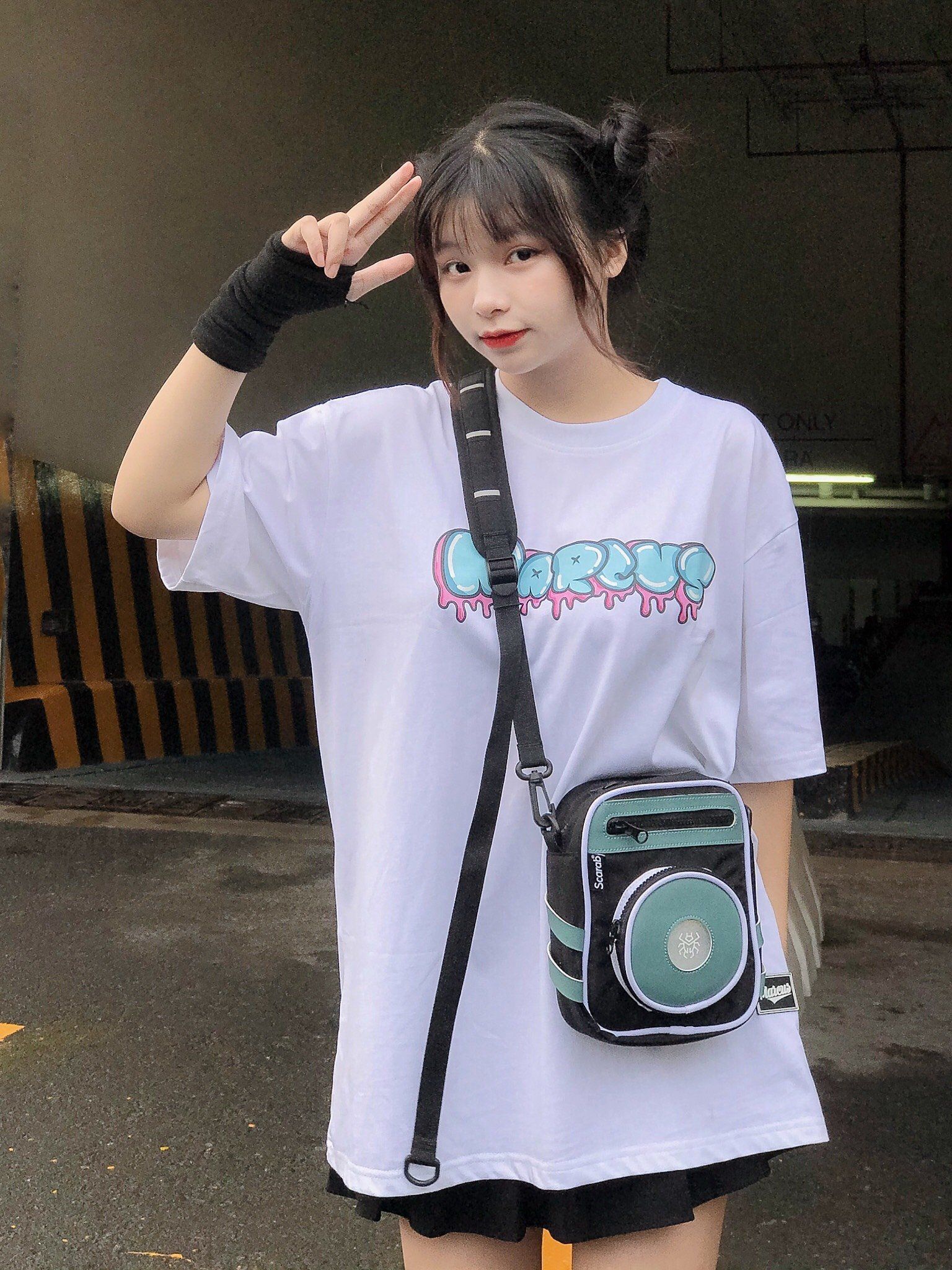 DONUTS SHOULDER BAG