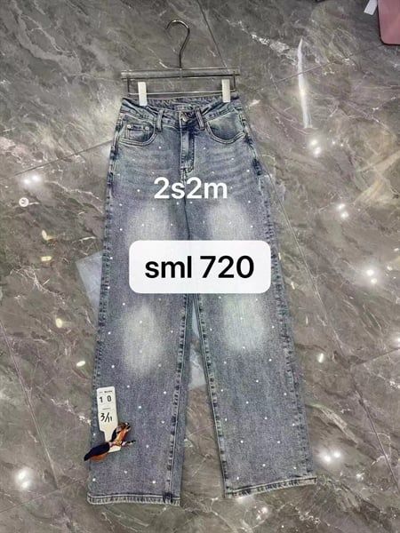 QD jean suông đính đá to (*)