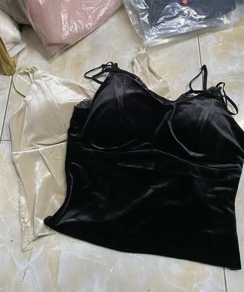 Áo bra nhung cổ tim ren sau lưng