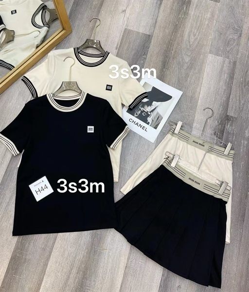 Set Miu ant cnv xếp.li cổ sọc (*)