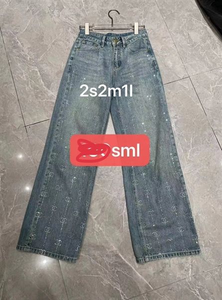 QD jean C đính đá dọc (*)