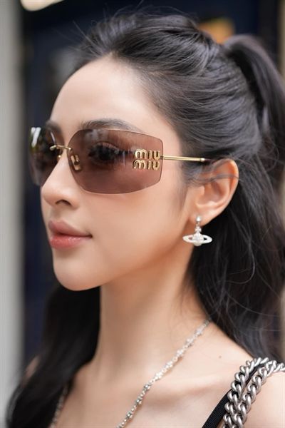 Kính Miu gọng KL mắt cong (*)