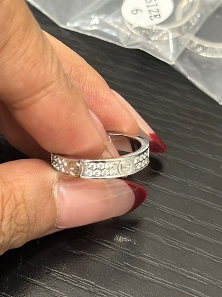 Nhẫn Cartier full đá bạc