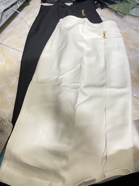 CVD YSL xẻ trước kèm tag