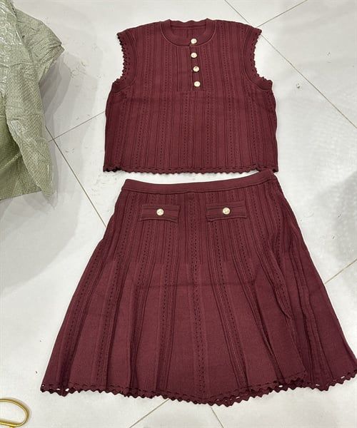 Set len aknn cvn xếp li cúc vàng