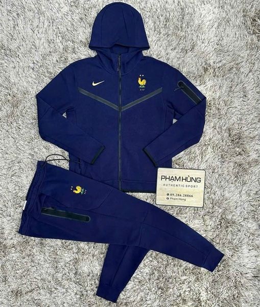 MK Bộ NT Nike Logo Gà