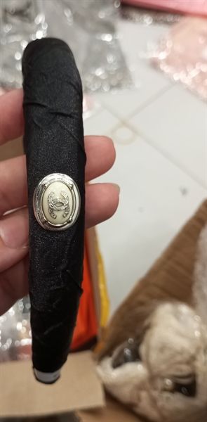 Xước tóc C đính đá ngọc trắng