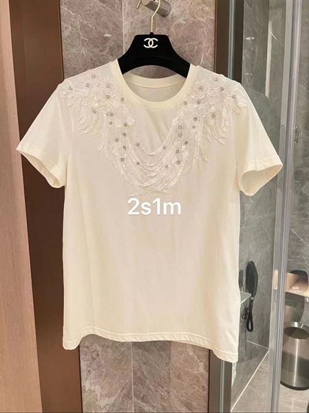 ANTN phông ren nổi đính ngọc cổ
