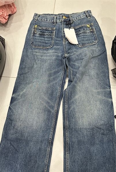 QD Celine jean túi trước cúc vàng