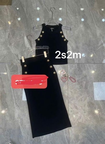 Set Balmain len akn cvd cúc vàng