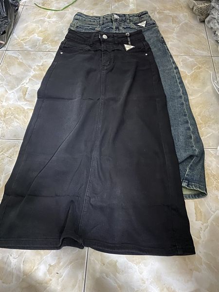 CVD jean Miu xẻ sau