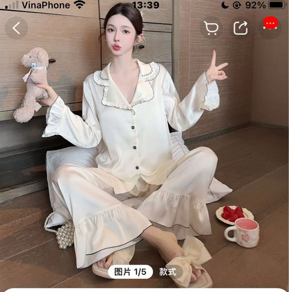 Set pzm lụa dài viên đen tay chun bèo