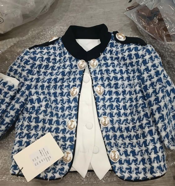 AKN Alala dạ tweed cổ trụ phối đen cúc mỏ neo
