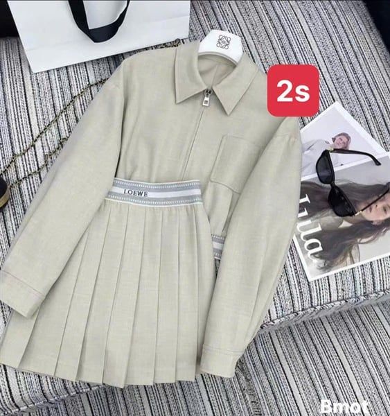 Set Loewe akn khóa cvn (V)