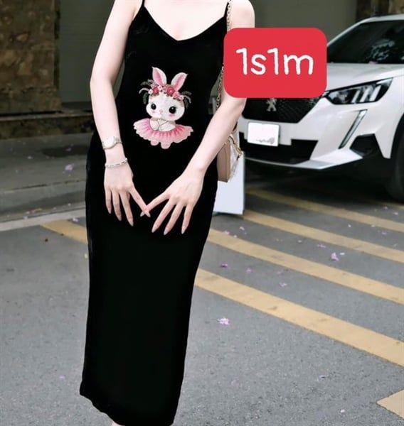 Váy nhung 2 dây thêu thỏ mặc váy (*)