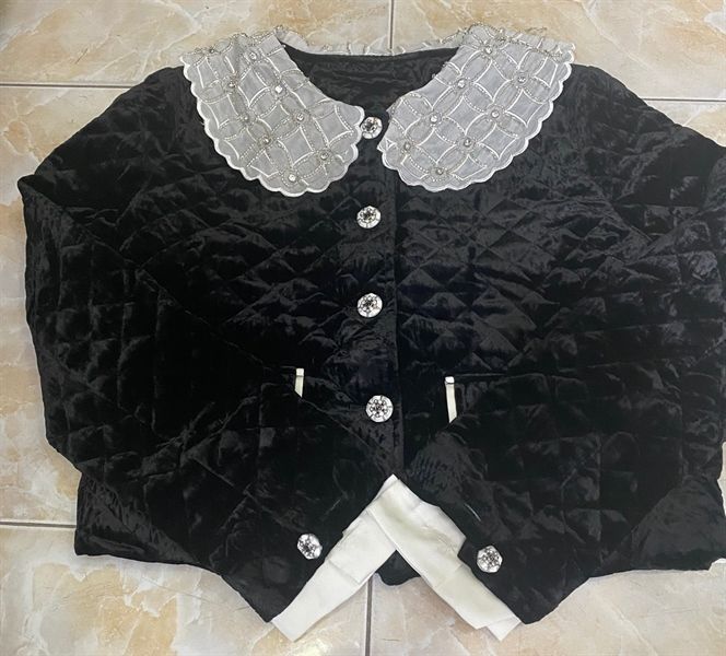 AKN nhung cổ sen trắng đính đá