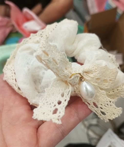 Dây buộc tốc ren đính nơ ngọc