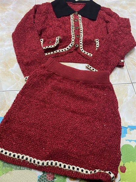 Set len ak cổ đen cvn viền trắng