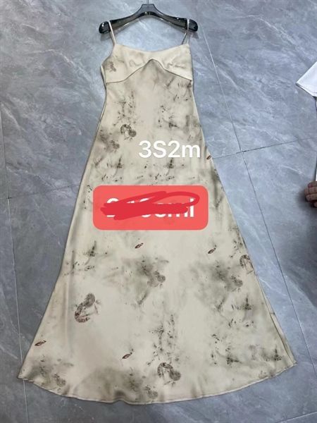 Váy 2 dây lụa ht lá nâu (*)