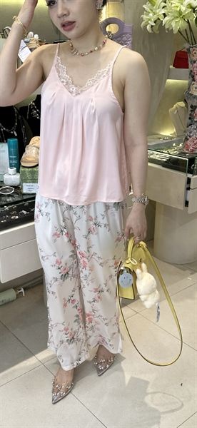 Set pzm lụa dài áo 2 dây hồng viền ren