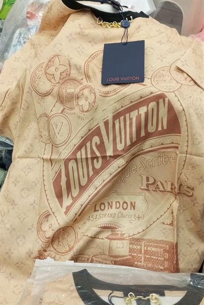 ANTN phông LV in ht cổ xích (*)