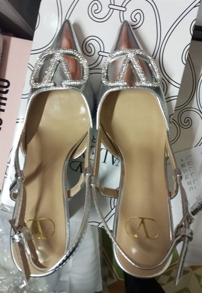 Guốc Valentino logo đá 7p