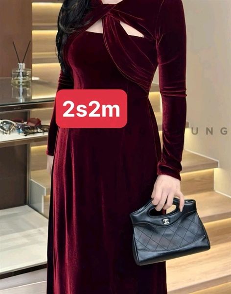 Áo dài nhung cổ xoắn