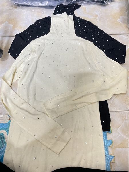 ADTN len cổ lọ đính đá