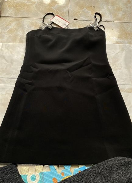 Váy Valentino 2 dây nơ cườm