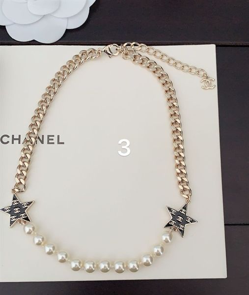 VC C nửa ngọc xích 2 sao đen