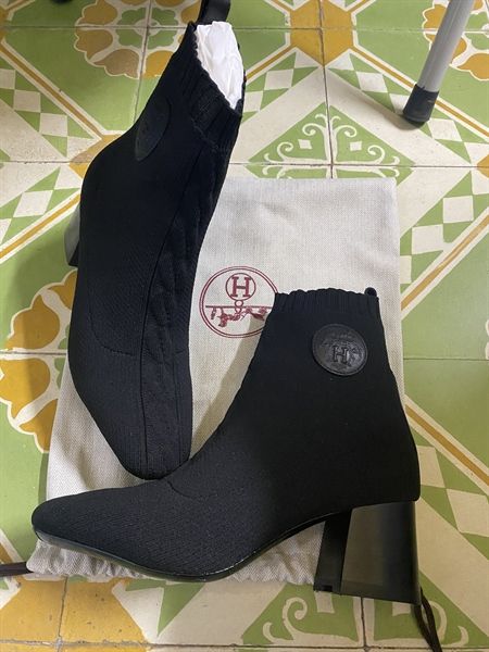 Boot HM len cổ thấp đế vuông