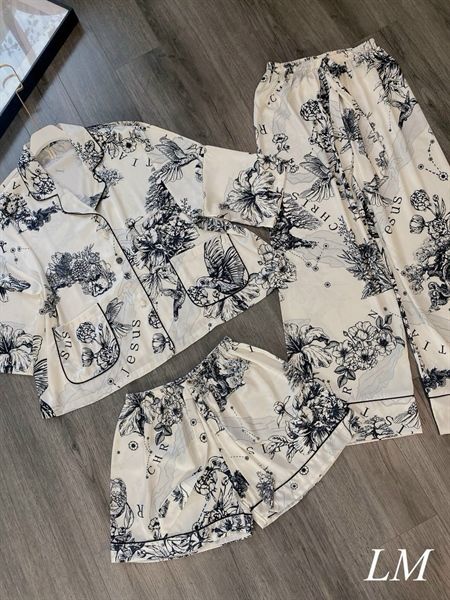 Set pzm lụa 3.món in chữ viền đen (*)
