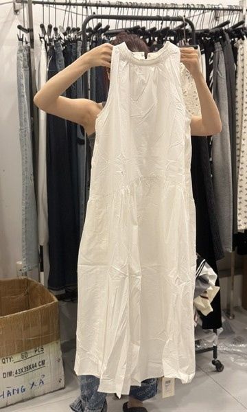 Váy dài khoét nách bồng (H)