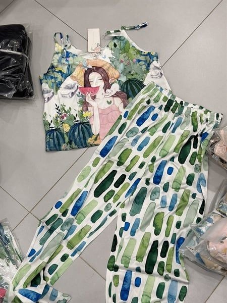 Set pzm lụa dài áo 2 dây ht cô gái dưa hấu