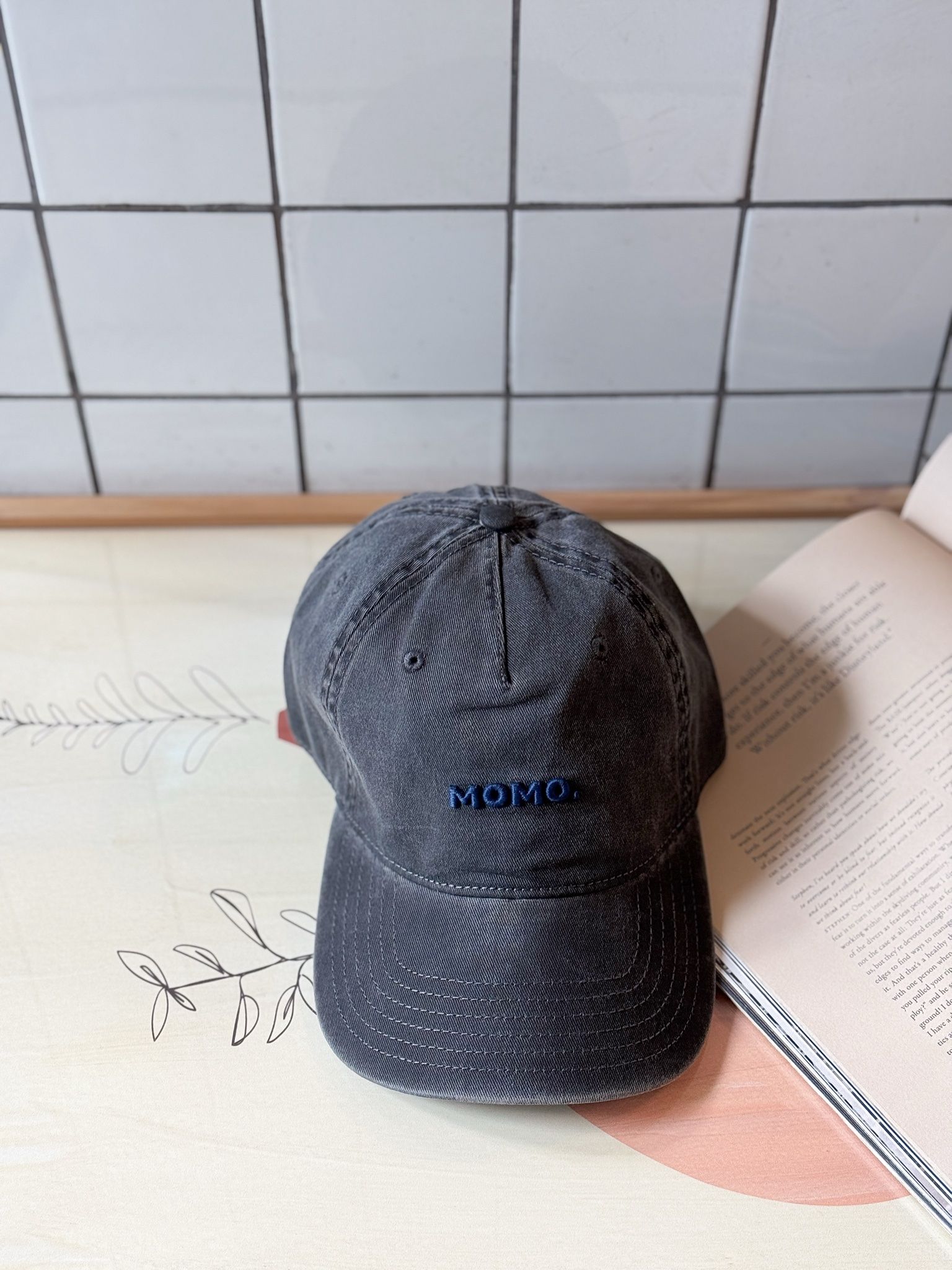 CAP MOMO DARK GREY