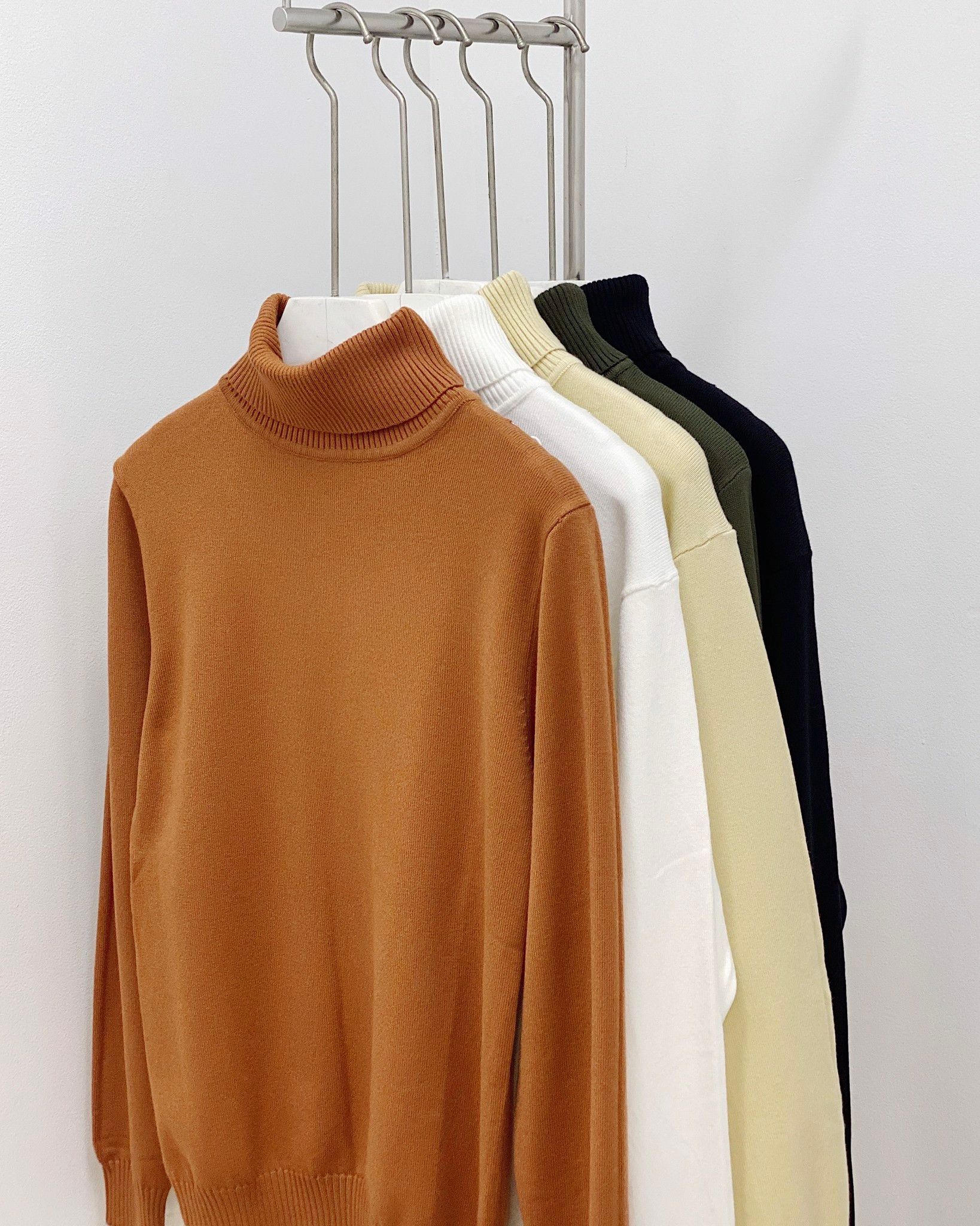 ÁO 832 NÂU CAM HIGHNECK SWEATER