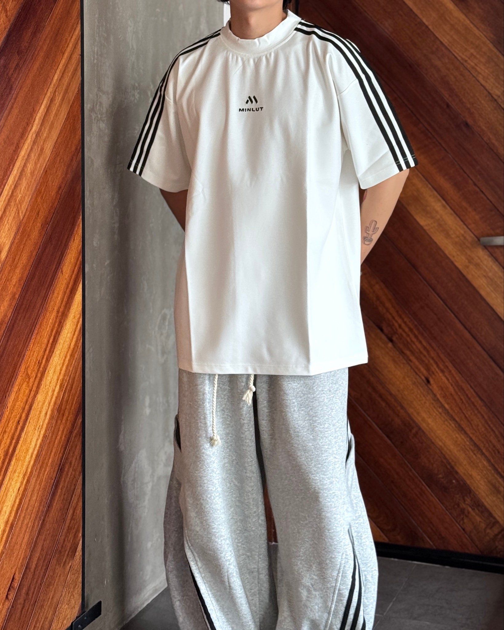 T-SHIRT 827