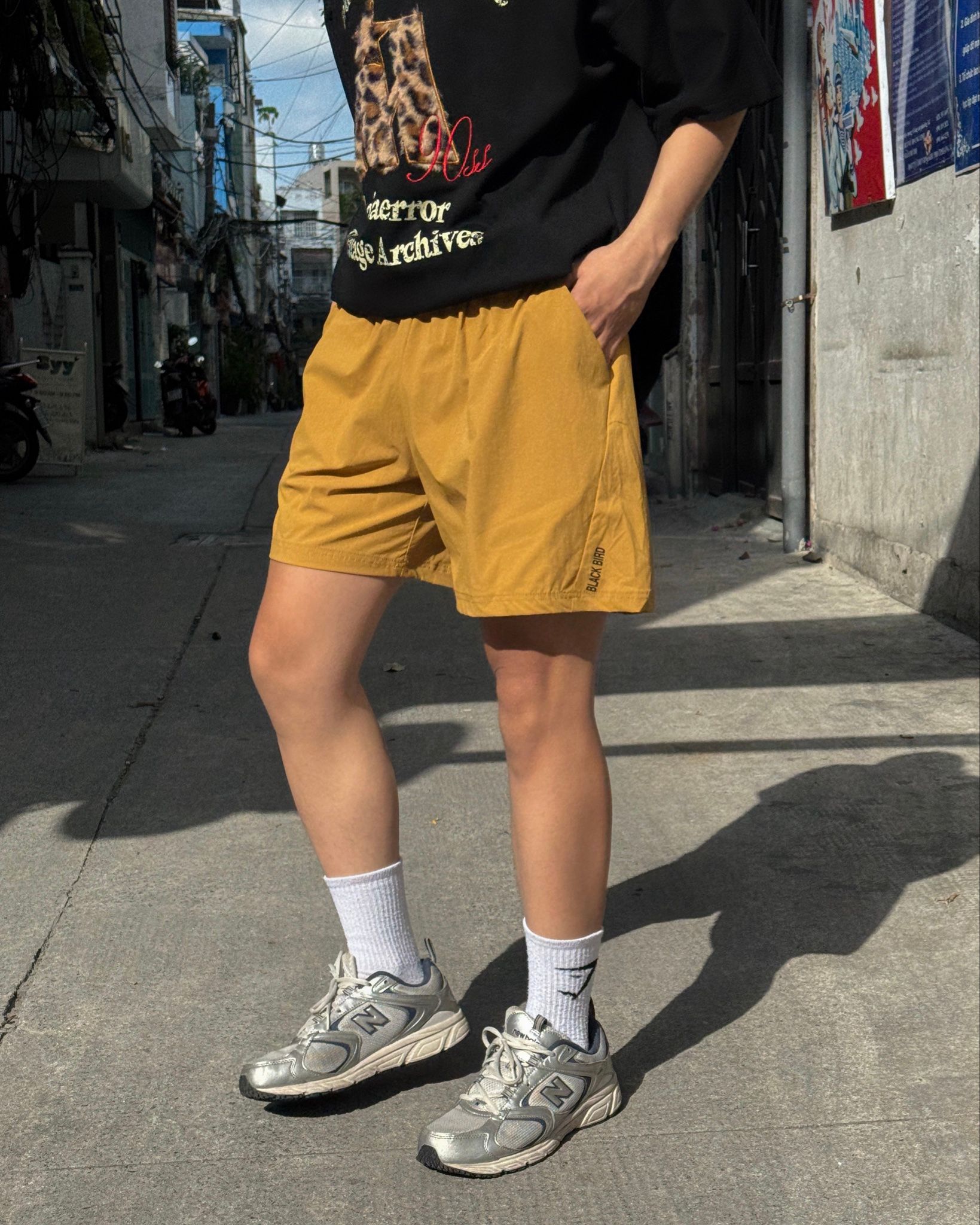 SHORT 667 YELLOW