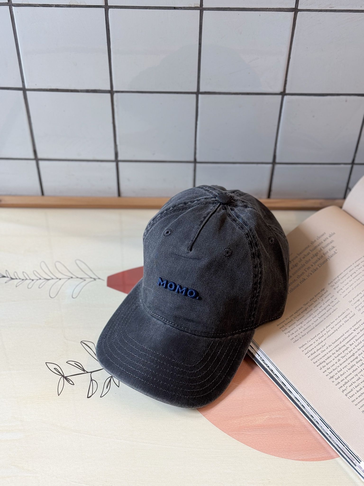 CAP MOMO DARK GREY