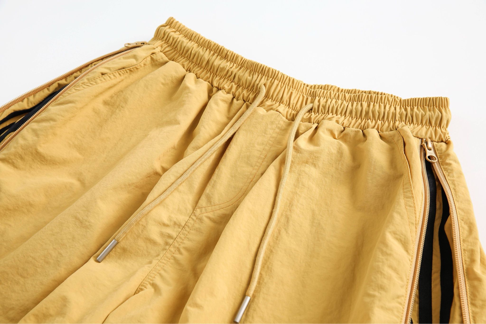 SHORT K60 YELLOW