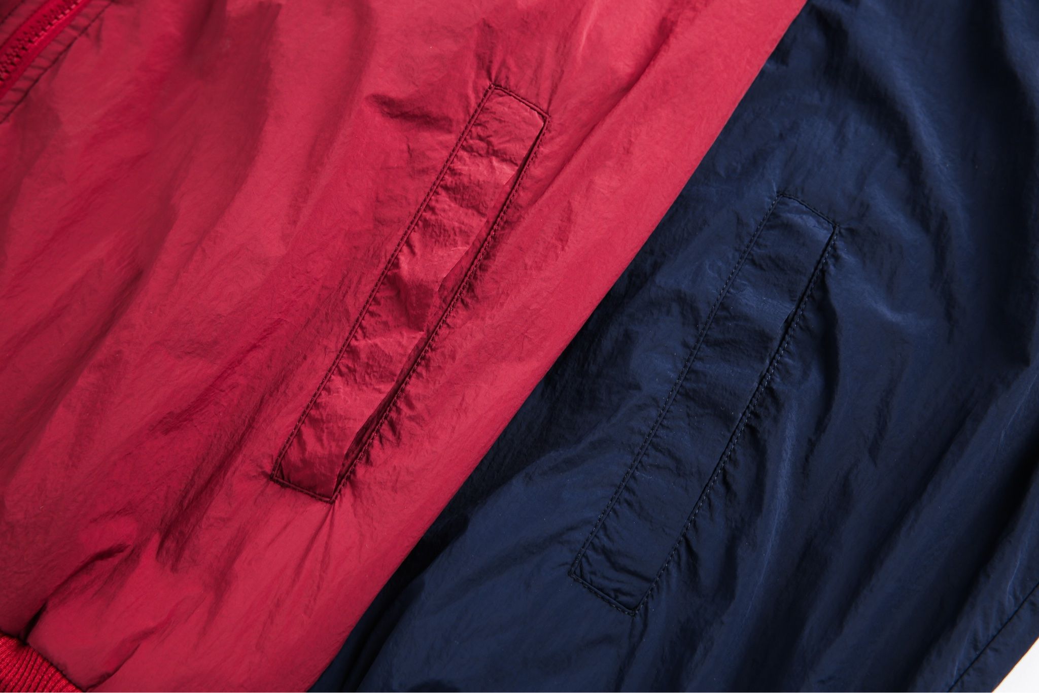 WINDBREAKER F08 RED